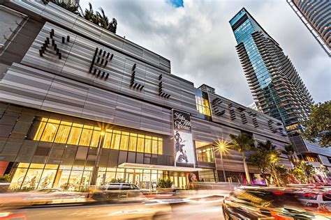 saks brickell city center